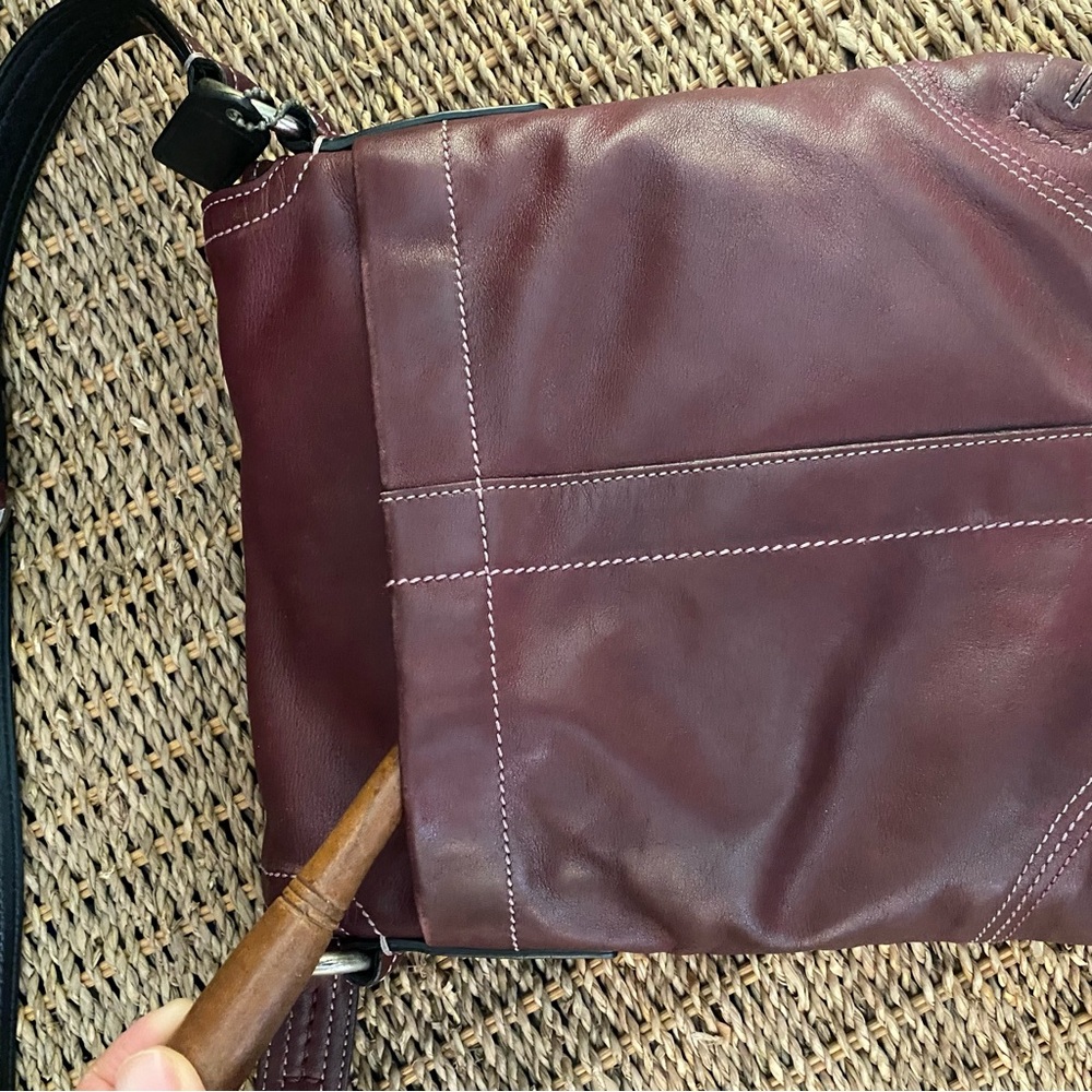 Coach Soho Belted Crossbody / Messenger / Flap Burgundy Leather Bag - Picture 5 of 15